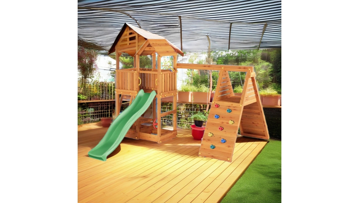 Holzspielplatz für Kinder: Sicherheit & Normen